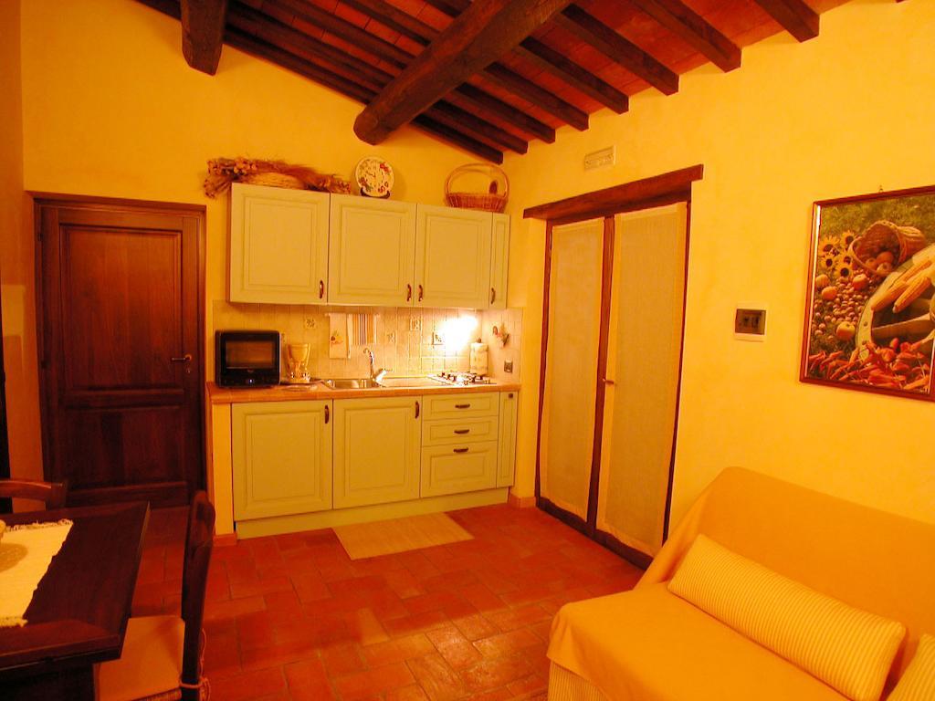 Agriturismo Istrice Innamorato Кампелло-суль-Клитунно Номер фото