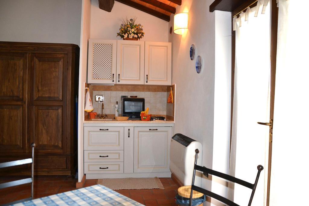 Agriturismo Istrice Innamorato Кампелло-суль-Клитунно Номер фото